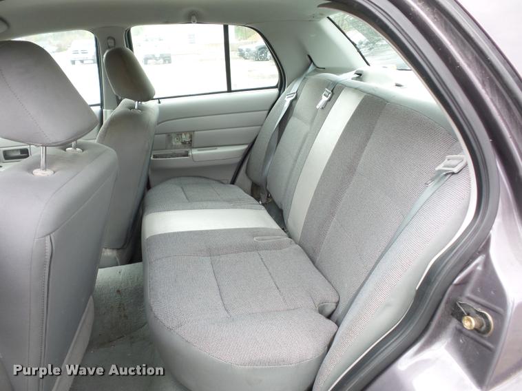 image for item BI9099 2004 Ford Crown Victoria Police Interceptor