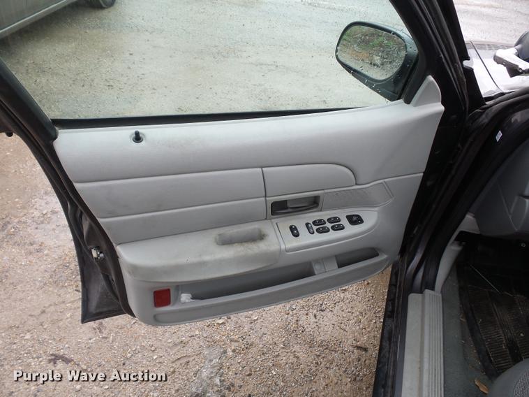 image for item BI9099 2004 Ford Crown Victoria Police Interceptor