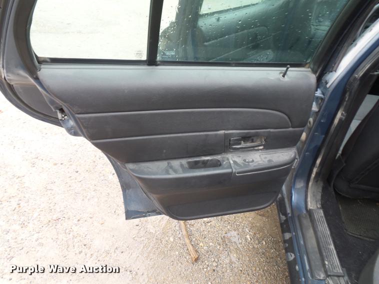 image for item BI9100 2008 Ford Crown Victoria Police Interceptor