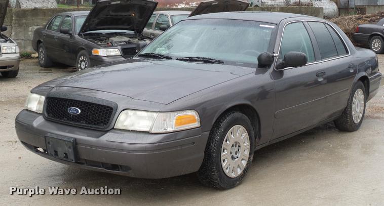 image for item BI9101 2004 Ford Crown Victoria Police Interceptor