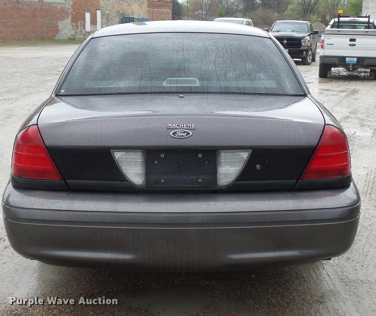 image for item BI9101 2004 Ford Crown Victoria Police Interceptor
