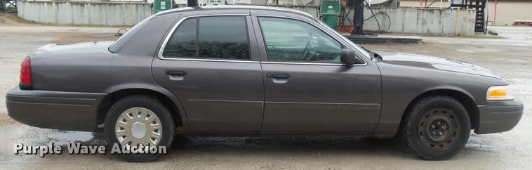image for item BI9101 2004 Ford Crown Victoria Police Interceptor