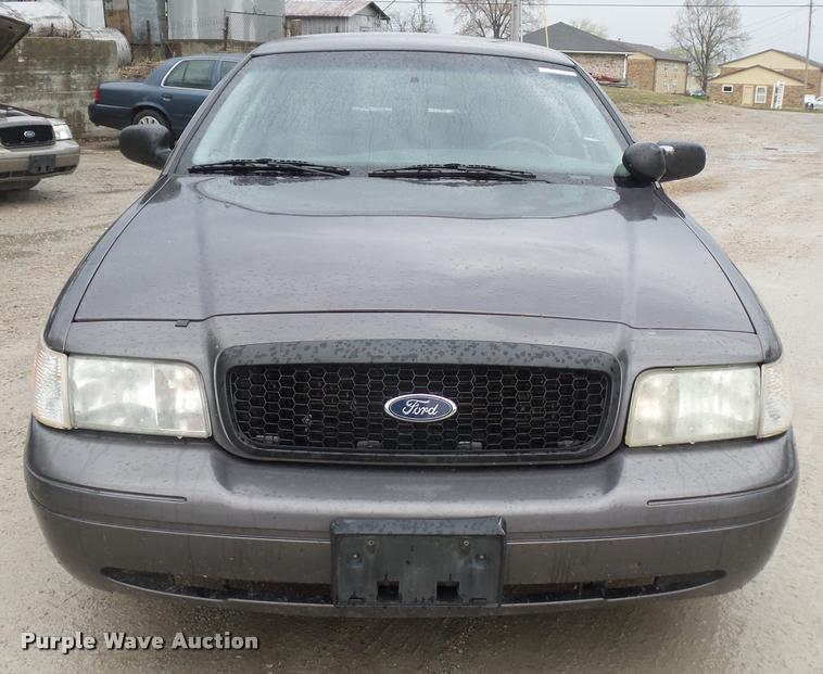 image for item BI9101 2004 Ford Crown Victoria Police Interceptor