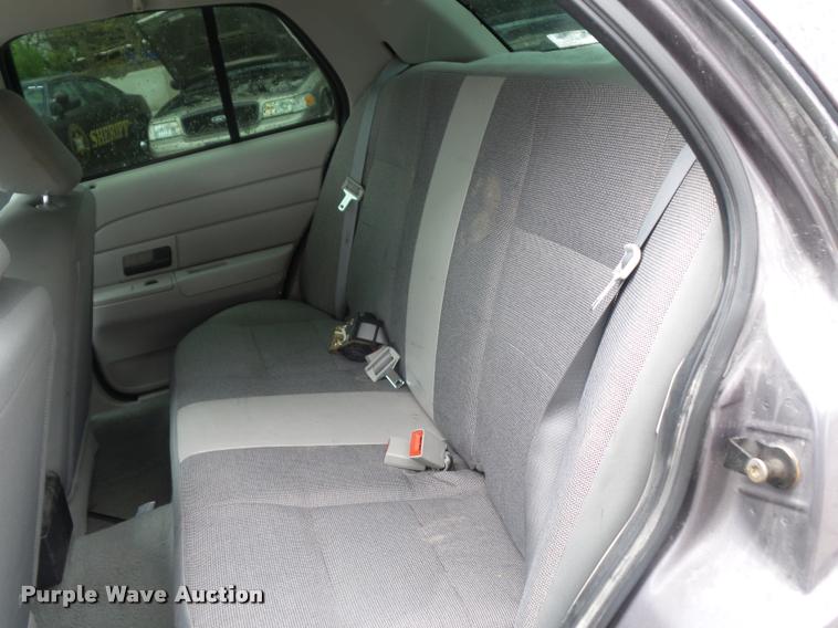 image for item BI9101 2004 Ford Crown Victoria Police Interceptor