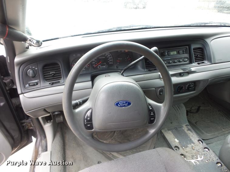 image for item BI9101 2004 Ford Crown Victoria Police Interceptor