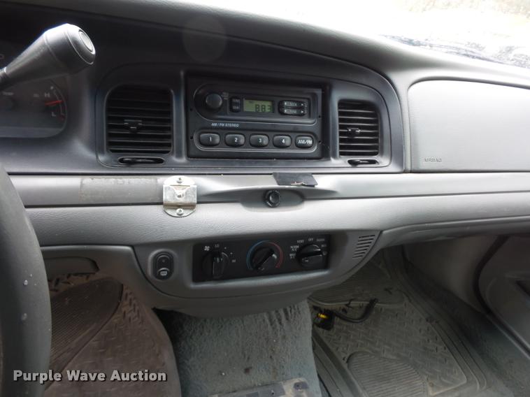 image for item BI9101 2004 Ford Crown Victoria Police Interceptor