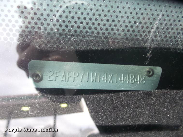 image for item BI9101 2004 Ford Crown Victoria Police Interceptor