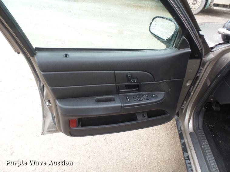 image for item BI9102 2008 Ford Crown Victoria Police Interceptor