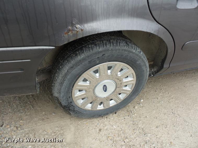 image for item BI9103 2003 Ford Crown Victoria Police Interceptor