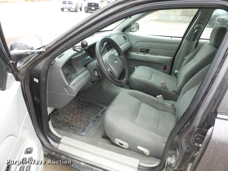 image for item BI9103 2003 Ford Crown Victoria Police Interceptor