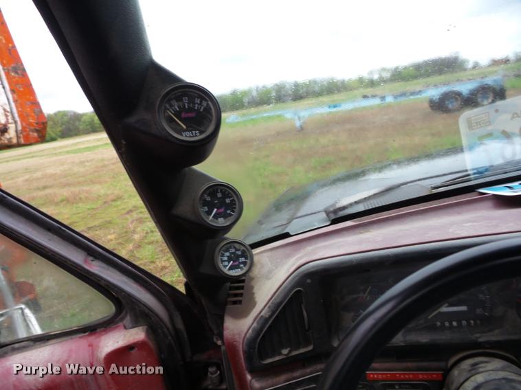 image for item BZ9705 1988 Ford F350 pickup truck cab and chassis