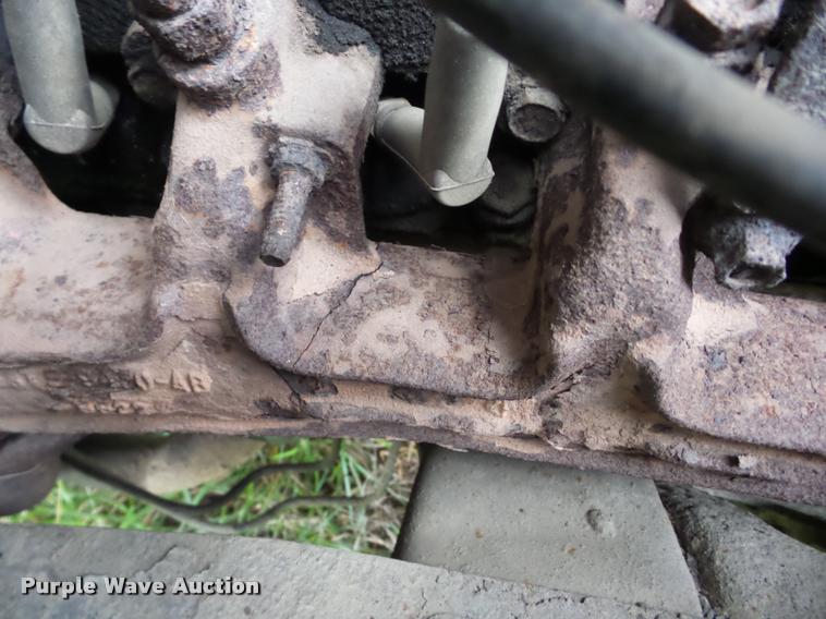 image for item BZ9705 1988 Ford F350 pickup truck cab and chassis