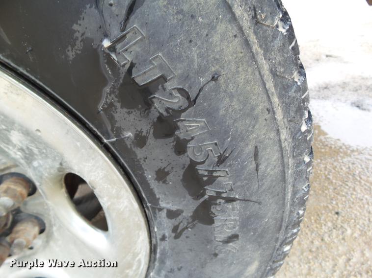 image for item CB9934 2003 Chevrolet Silverado 2500HD utility bed pickup truck