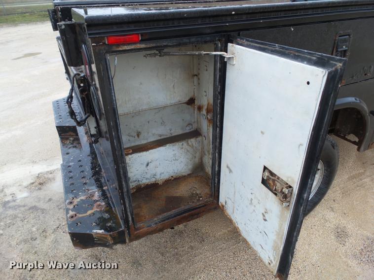 image for item CB9934 2003 Chevrolet Silverado 2500HD utility bed pickup truck