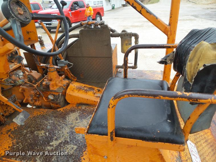 image for item CB9938 Broce Broom