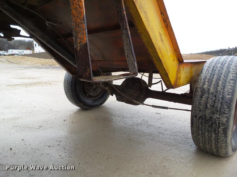 image for item CB9938 Broce Broom