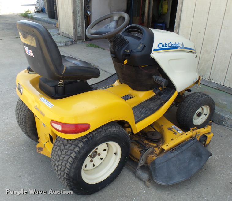image for item CC9141 Cub Cadet 3185 Series 3000 lawn mower