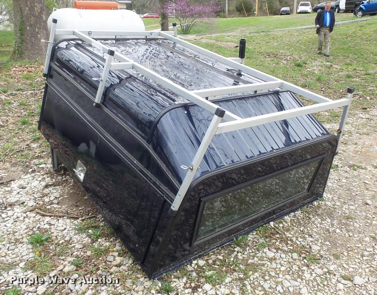 image for item CC9544 Leer truck topper