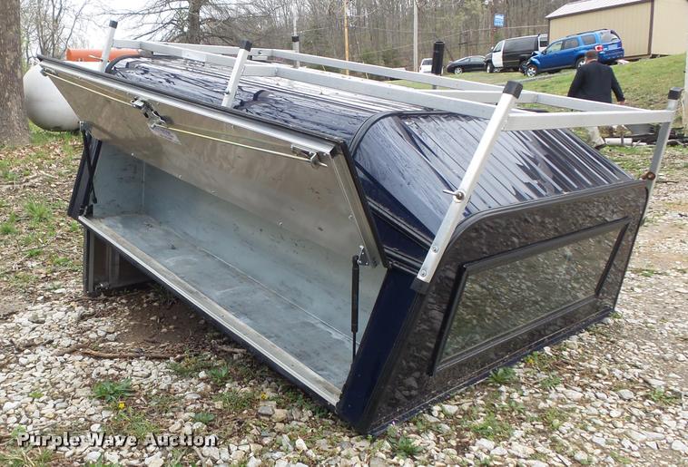 image for item CC9544 Leer truck topper