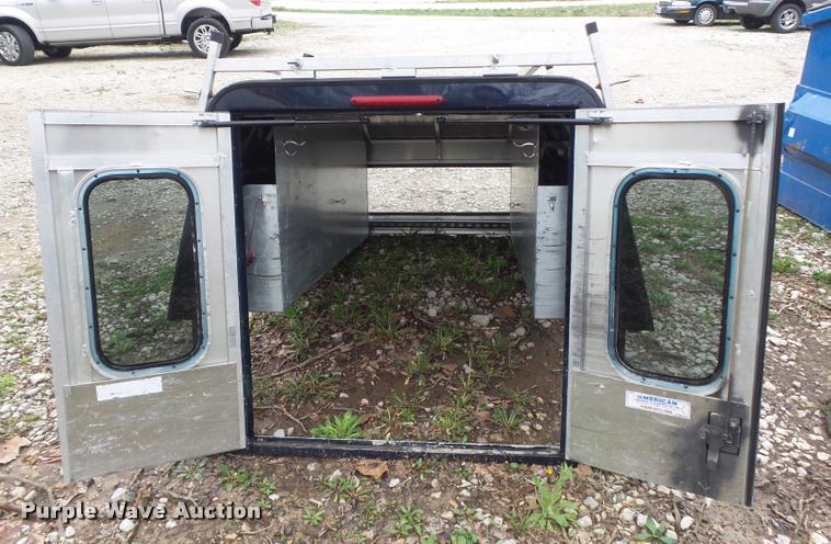 image for item CC9544 Leer truck topper