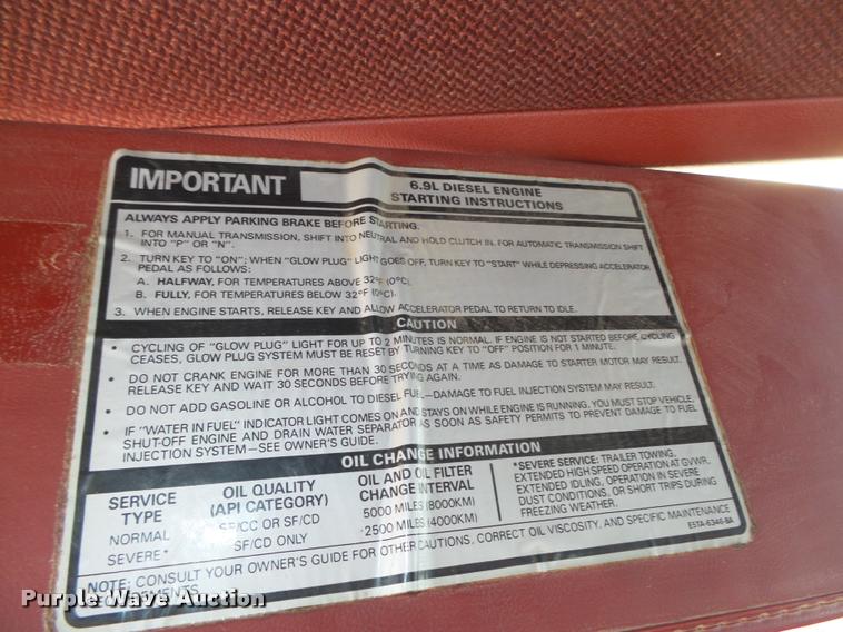 image for item DA0602 1985 Ford F250 XLT Lariat Ext. Cab flatbed pickup truck