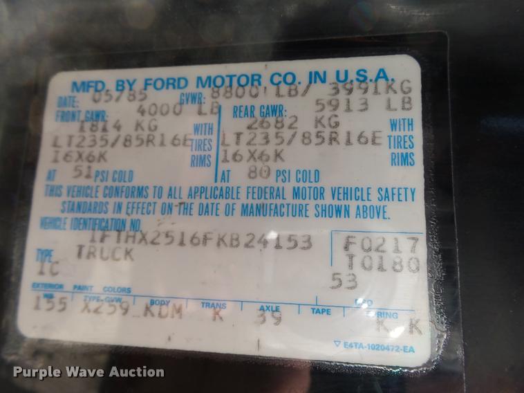 image for item DA0602 1985 Ford F250 XLT Lariat Ext. Cab flatbed pickup truck