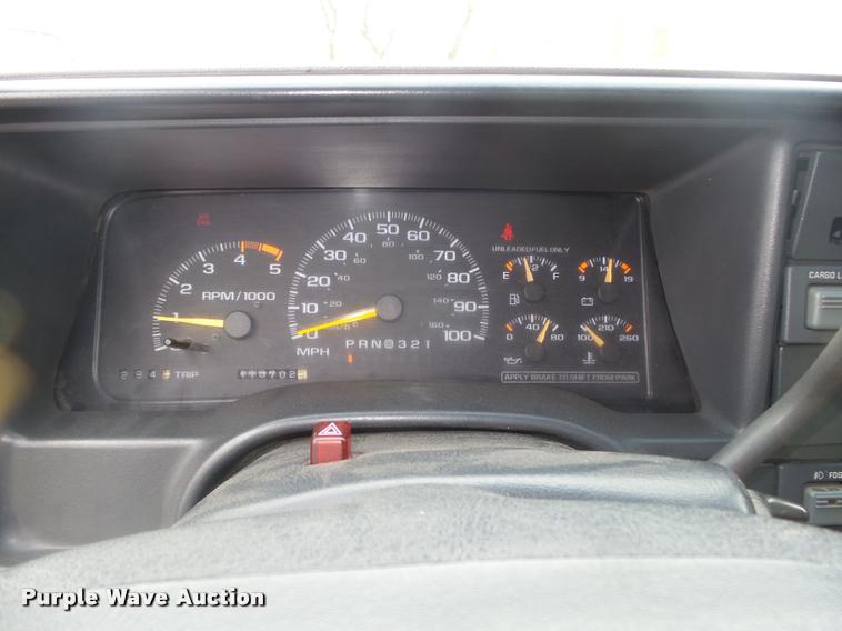 image for item DA0623 1995 Chevrolet 1500 pickup truck