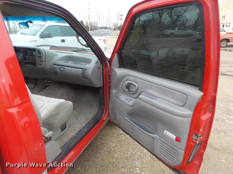 image for item DA0623 1995 Chevrolet 1500 pickup truck