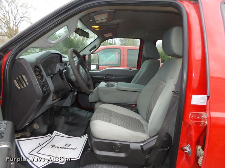 image for item DA0651 2012 Ford F350 Super Duty XL Crew Cab flatbed pickup truck