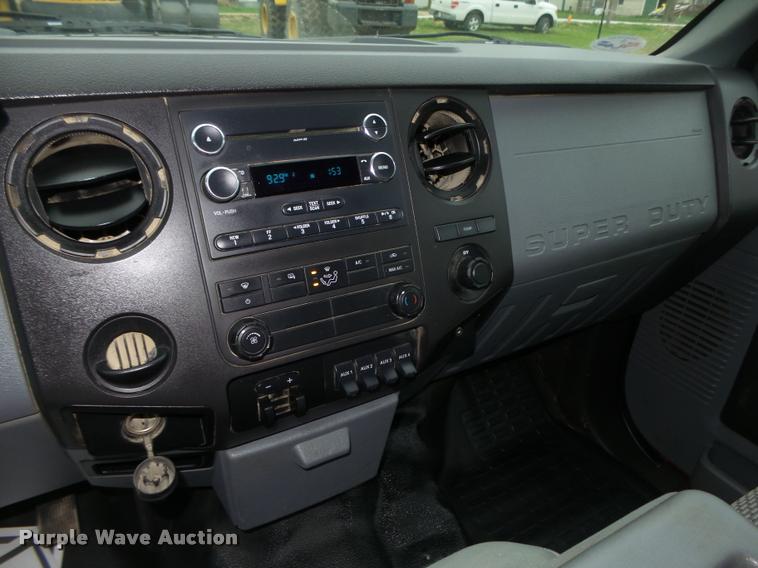 image for item DA0651 2012 Ford F350 Super Duty XL Crew Cab flatbed pickup truck