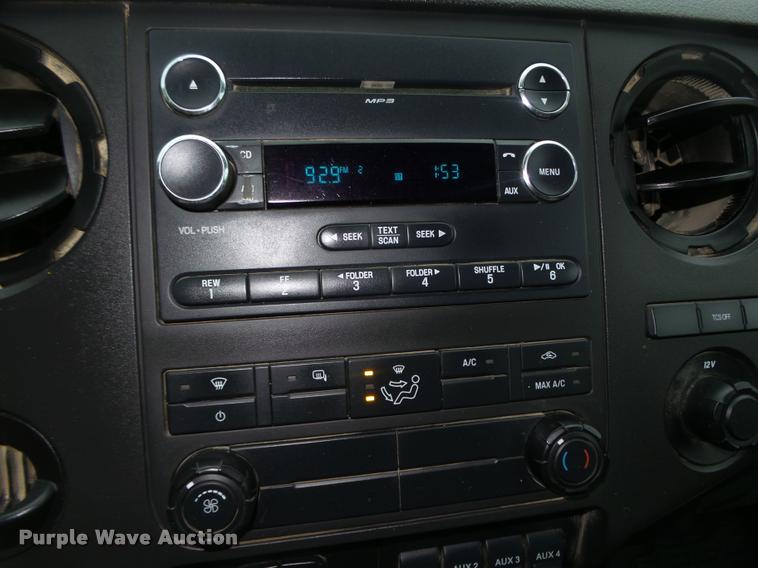 image for item DA0651 2012 Ford F350 Super Duty XL Crew Cab flatbed pickup truck