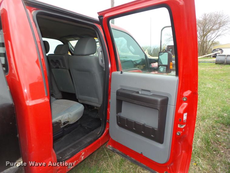 image for item DA0651 2012 Ford F350 Super Duty XL Crew Cab flatbed pickup truck