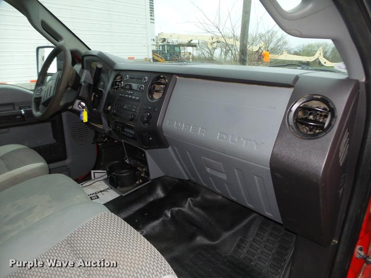 image for item DA0651 2012 Ford F350 Super Duty XL Crew Cab flatbed pickup truck