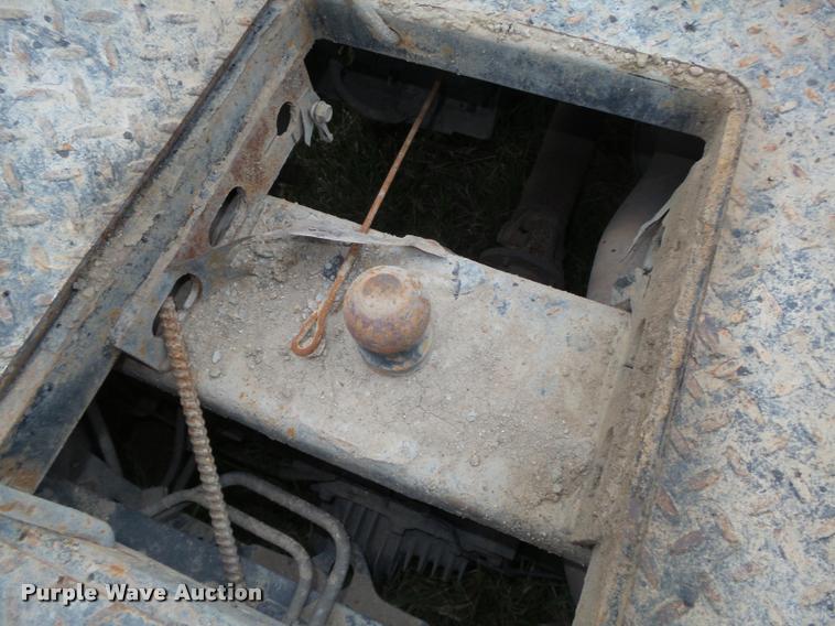 image for item DA0651 2012 Ford F350 Super Duty XL Crew Cab flatbed pickup truck