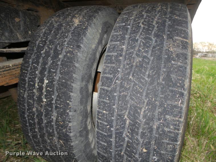 image for item DA0651 2012 Ford F350 Super Duty XL Crew Cab flatbed pickup truck