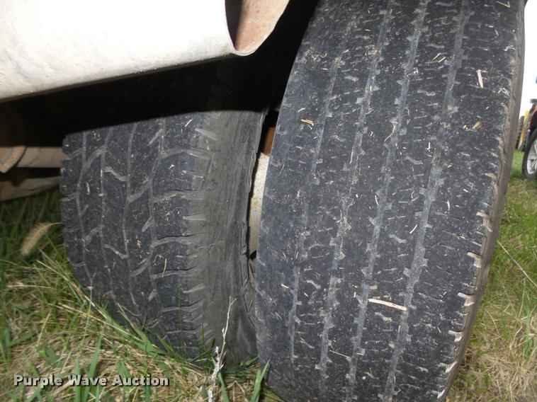 image for item DA0651 2012 Ford F350 Super Duty XL Crew Cab flatbed pickup truck