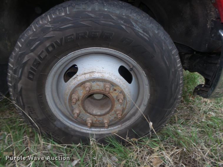 image for item DA0651 2012 Ford F350 Super Duty XL Crew Cab flatbed pickup truck