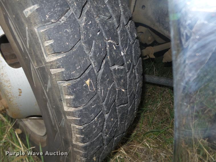 image for item DA0651 2012 Ford F350 Super Duty XL Crew Cab flatbed pickup truck