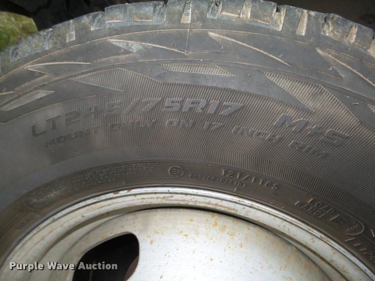 image for item DA0651 2012 Ford F350 Super Duty XL Crew Cab flatbed pickup truck