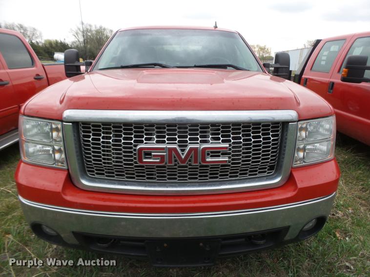 image for item DA0652 2008 GMC Sierra 1500 SLE Crew Cab pickup truck