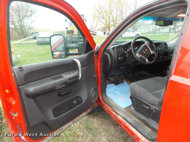 image for item DA0652 2008 GMC Sierra 1500 SLE Crew Cab pickup truck