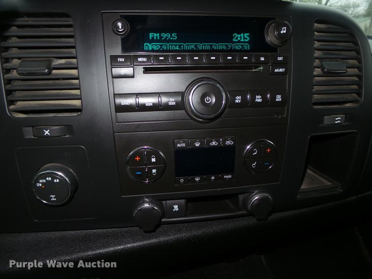 image for item DA0652 2008 GMC Sierra 1500 SLE Crew Cab pickup truck