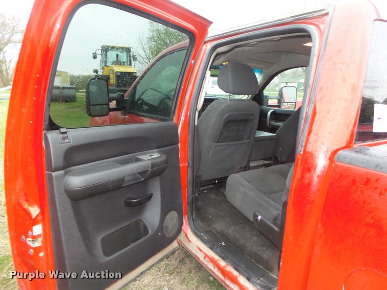 image for item DA0652 2008 GMC Sierra 1500 SLE Crew Cab pickup truck