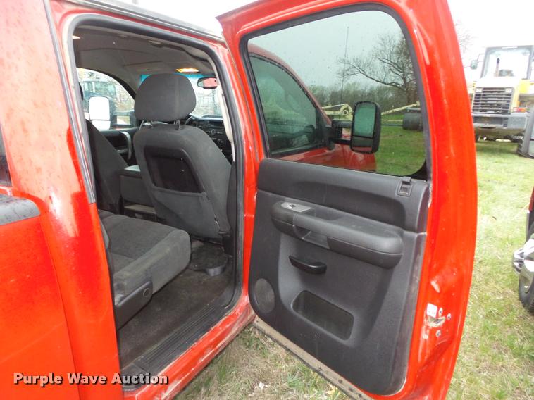 image for item DA0652 2008 GMC Sierra 1500 SLE Crew Cab pickup truck