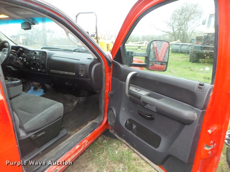 image for item DA0652 2008 GMC Sierra 1500 SLE Crew Cab pickup truck