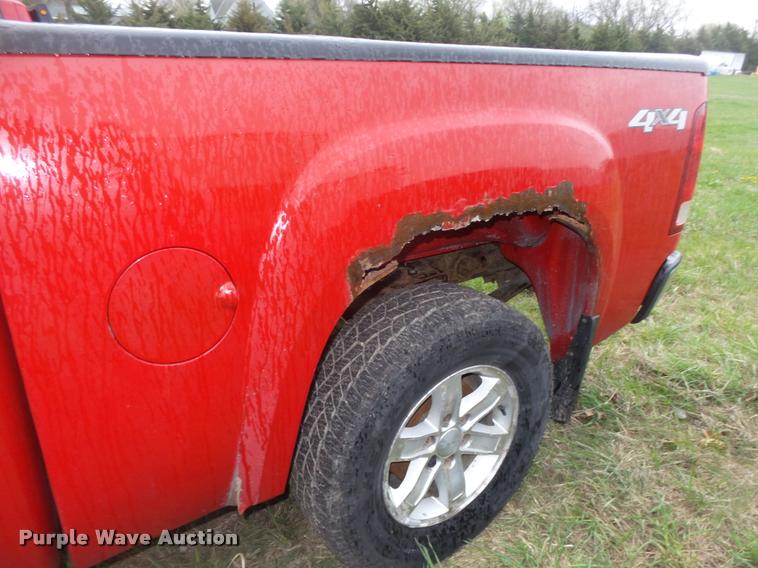 image for item DA0652 2008 GMC Sierra 1500 SLE Crew Cab pickup truck