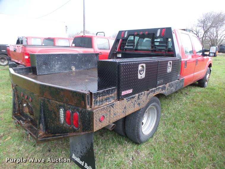 image for item DA0654 2012 Ford F350 Super Duty XL Crew Cab flatbed pickup truck