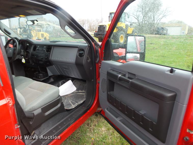 image for item DA0654 2012 Ford F350 Super Duty XL Crew Cab flatbed pickup truck