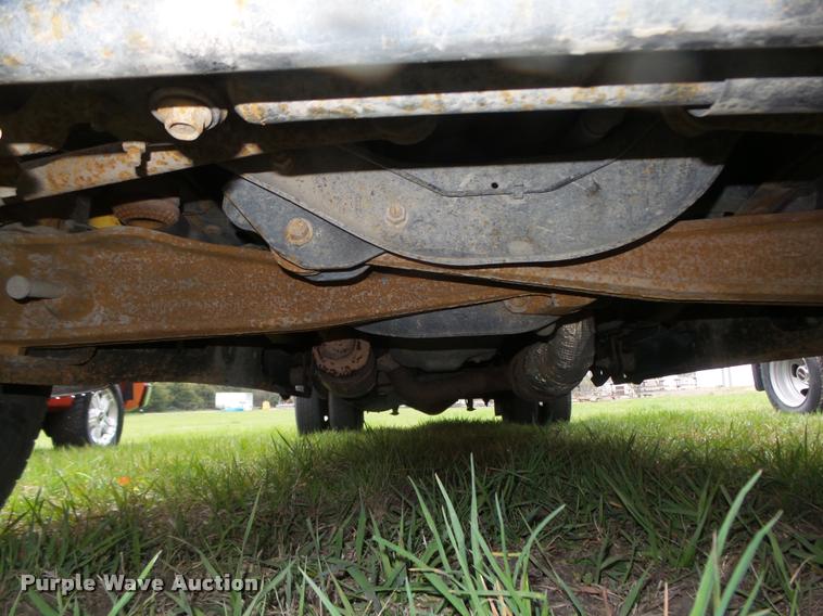 image for item DA0654 2012 Ford F350 Super Duty XL Crew Cab flatbed pickup truck