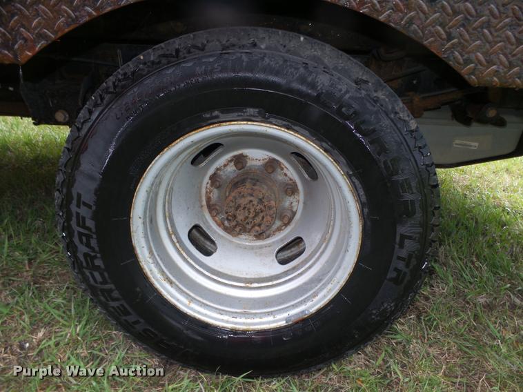 image for item DA0654 2012 Ford F350 Super Duty XL Crew Cab flatbed pickup truck